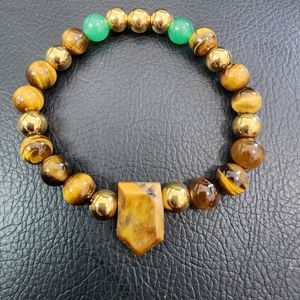 Women Bracelet made with natural stones and stainless steel materials